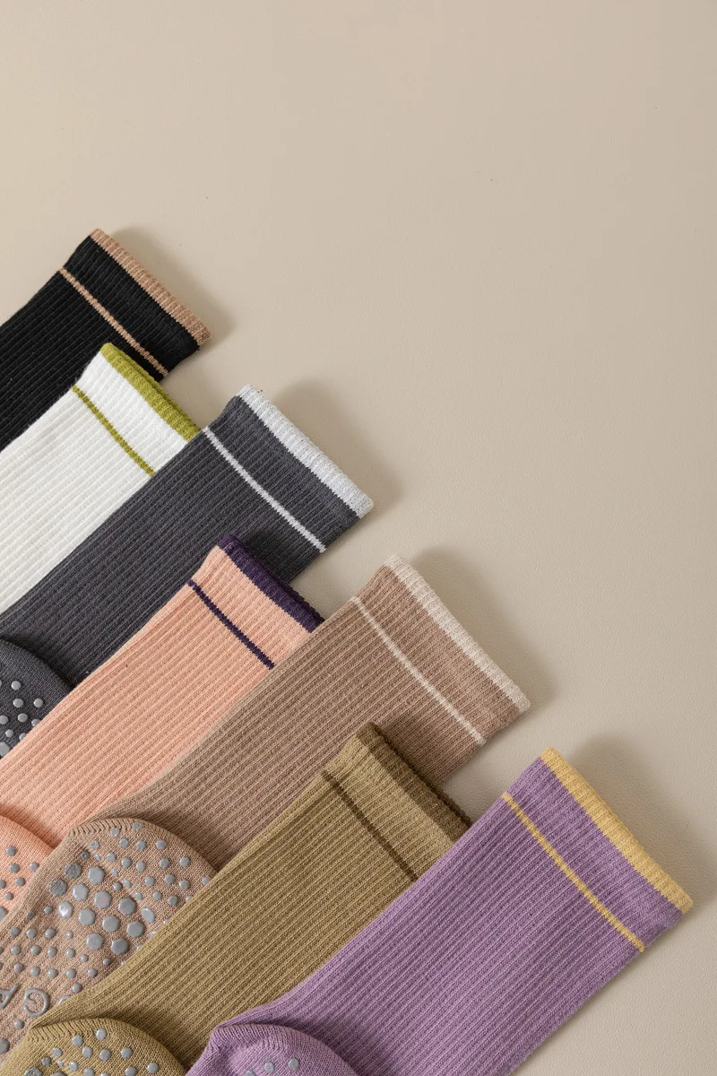 1 Paar Damen Fünf-Zehen-Silikon-Antirutsch-Yoga-Socken Weiche Atmungsaktive Ballett-Tanz-Damen-Fitness-Sport-Antirutsch-Pilates-Socken – Detail 16
