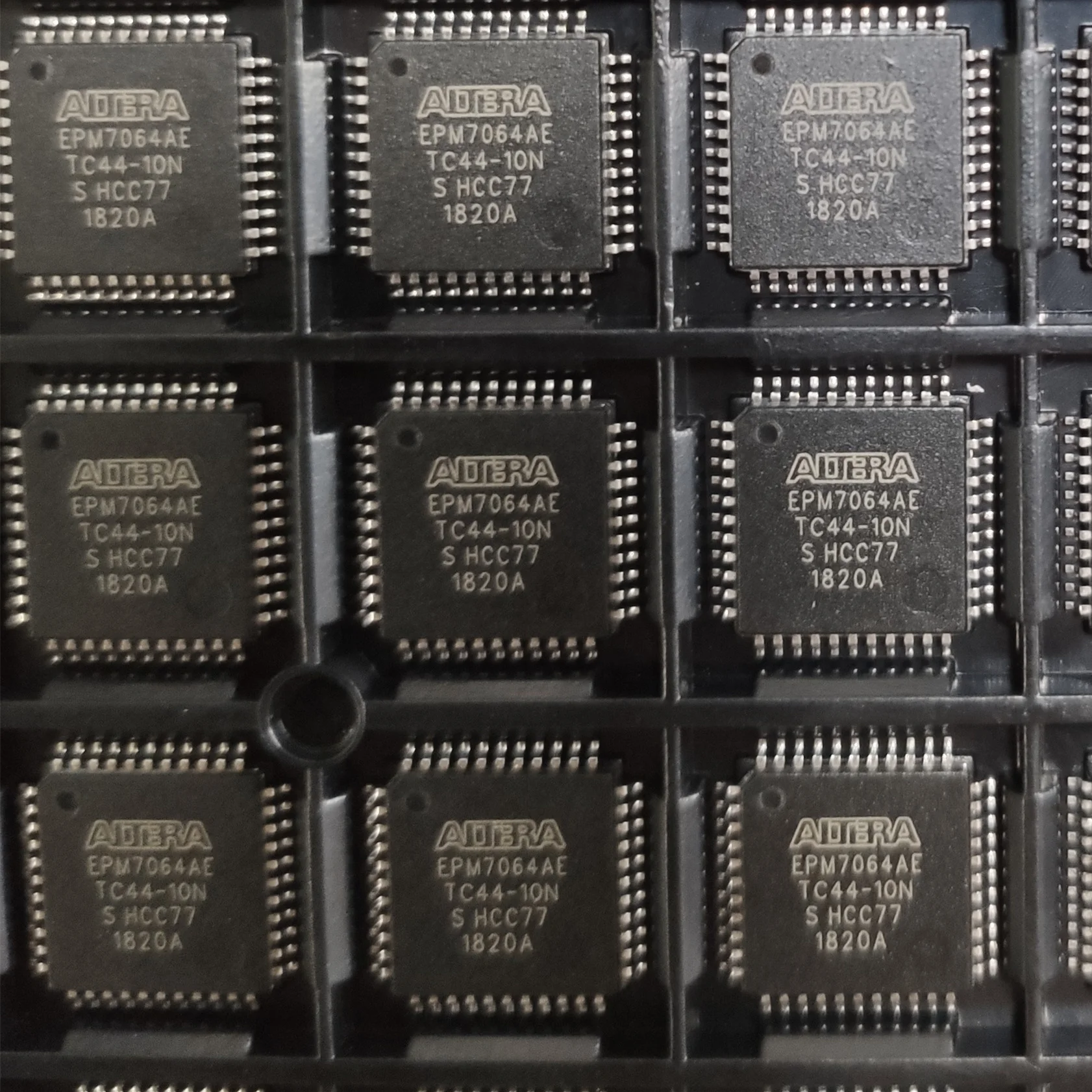 1~10pcs/lot EPM7064AETC EPM7064AETC44-7N -10N EPM7064STC44-7 -10N EPM7064TC44-7 TQFP-44 100% Brand New Original.