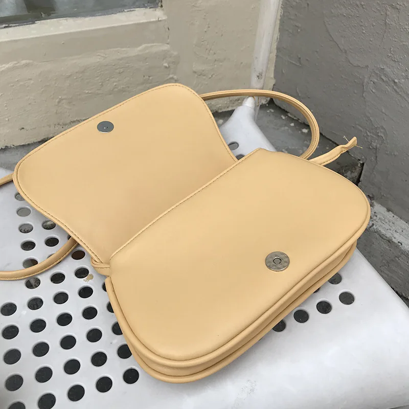 TRSYPHXM new Saddle bag, female cloud bag, white bag, hand-held crossbody, Korean version, simple fairy fold, 2024 new model