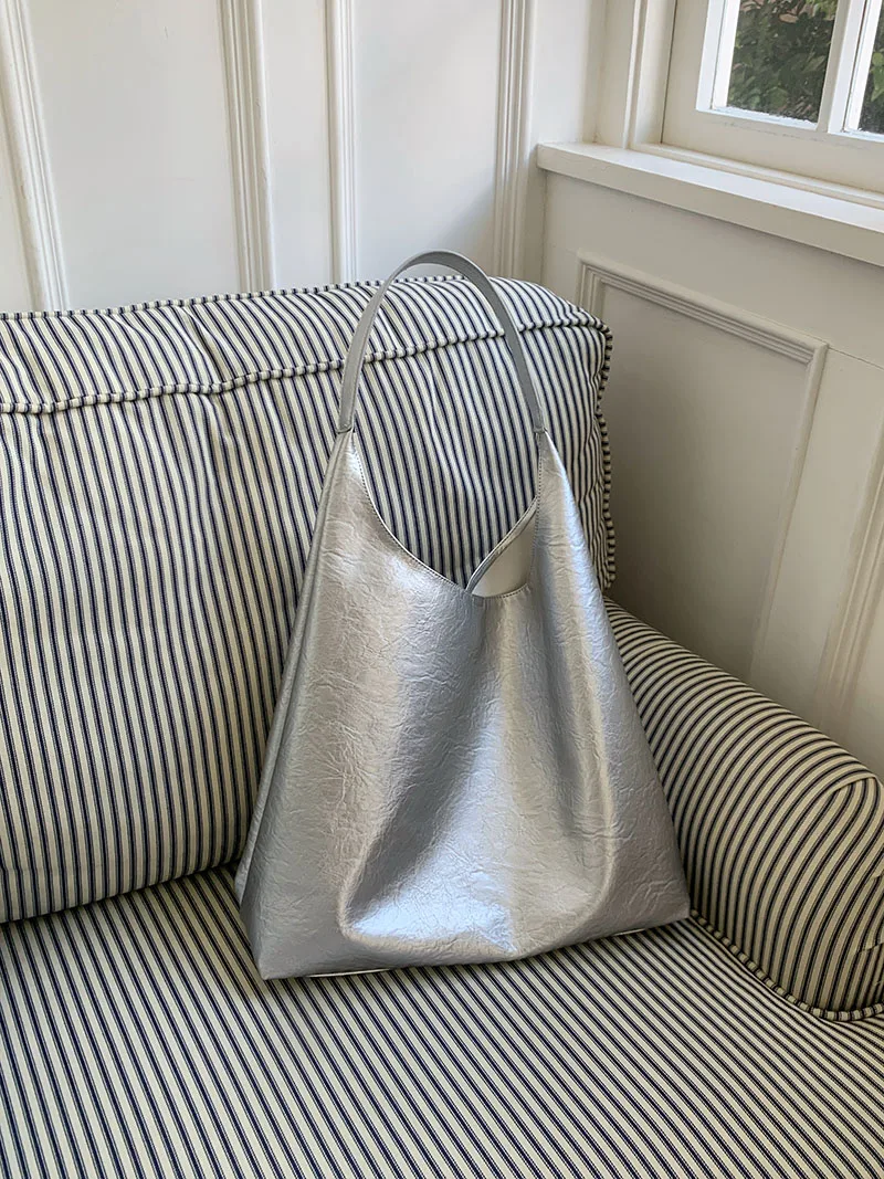 حقيبة كتف ذات سعة كبيرة للنساء محافظ فضية للنساء محافظ وحقائب يد وحقائب يد وحقائب مدرسية وحقائب يد للفتيات