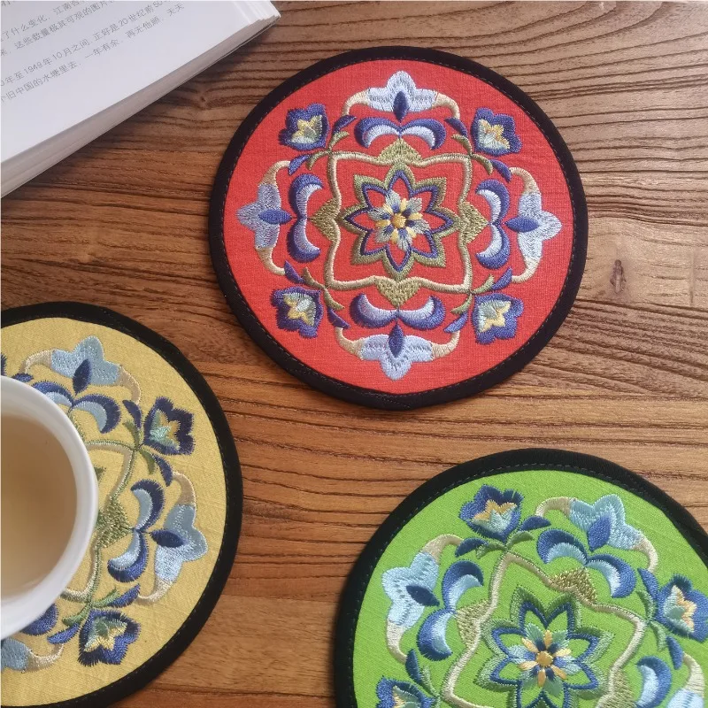 Chinese Style Pure Cotton Embroidered Flower Tea Coaster Folk Handmade Small Gift Souvenir for Study Abroad Students Dorm Room