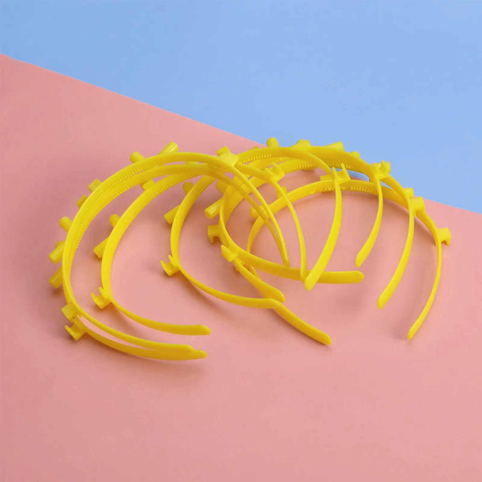 

50Pcs Fluorescent Stick Hairpin Accessories Portable Hair Hoops for Party Concert Festival Night Events Hair Hoops