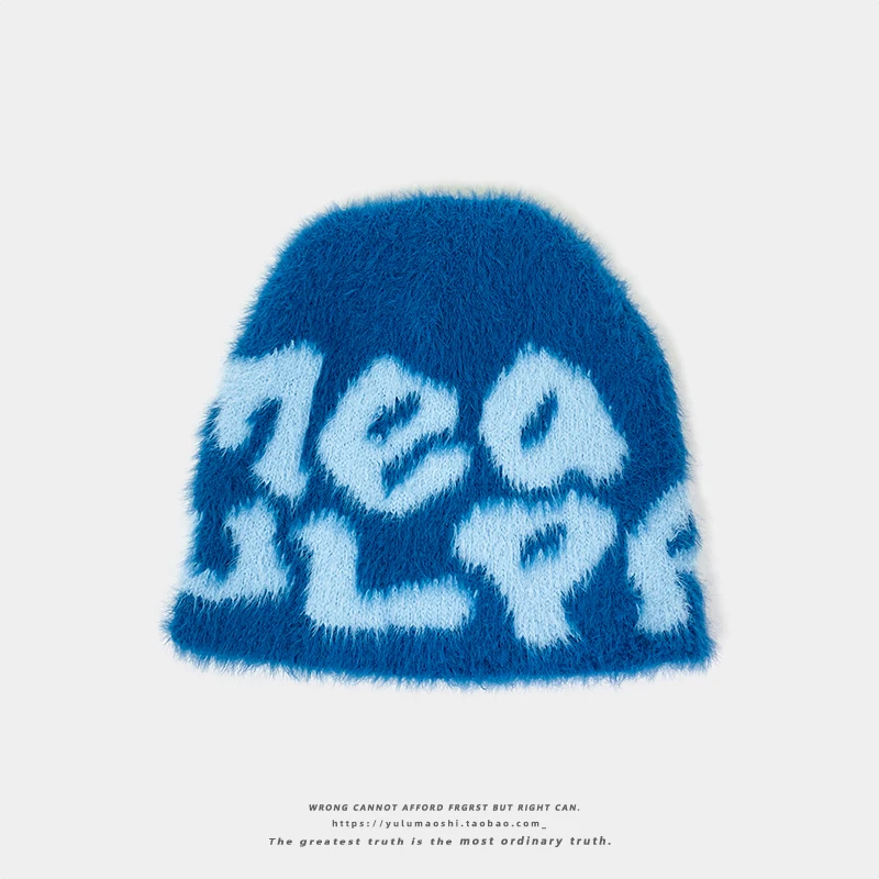 2024 neue Y2k Plüsch Brief Jacquard Gestrickte Hut Gehörschutz Warme Mützen Winter Outdoor Reiten Europa und Die Vereinigten Staaten – Detail 8