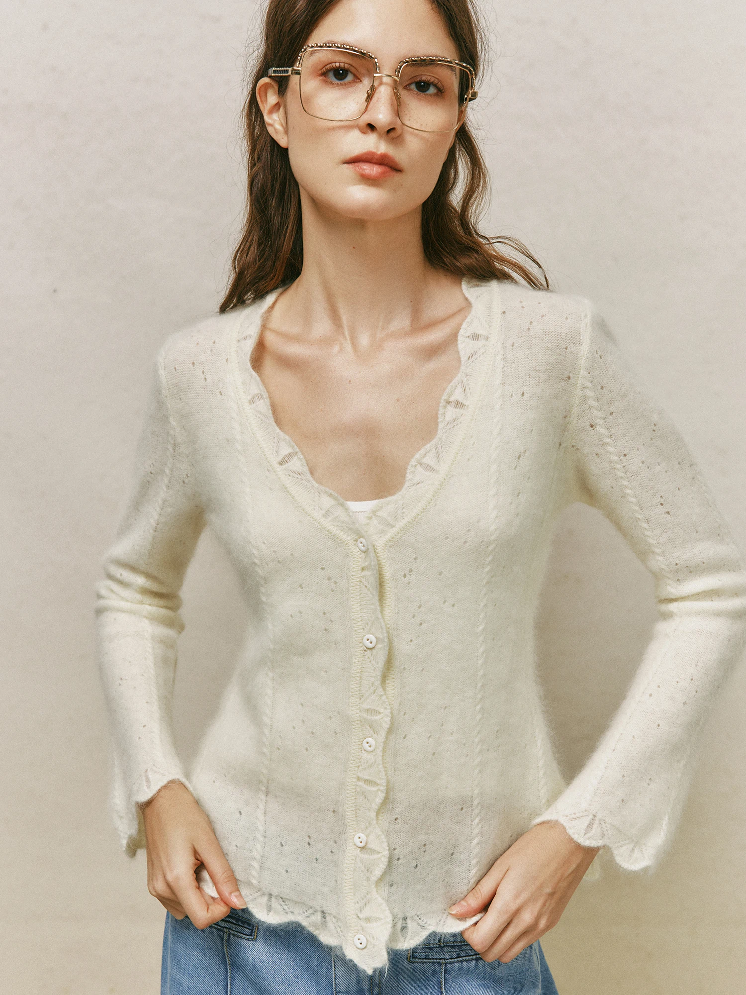 French Style Slim Fit Wool Cashmere Silk Open Cardigan Hollow out Knitted Top with Wooden  Design Soft Skin Friendly