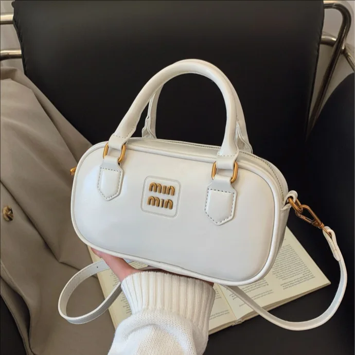 حقيبة مربعة منتفخة رائجة لعام 2026، محفظة كتف سحابة ناعمة للنساء، حقيبة كروس أنيقة، أزياء يجب اقتناؤها #2