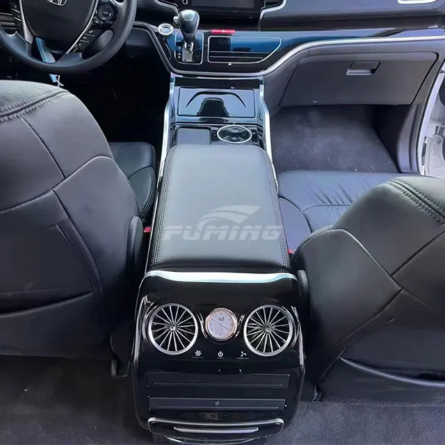 오디세이 엘리시온 비즈니스 차량의 중앙 암레스트 박스에 사용되며, 압축기와 냉장고로 개조되었습니다.