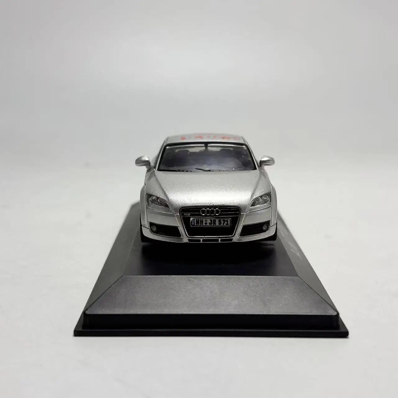 1:43 Audi TT Coupe Classic Silver Alloy Die-Cast Car Model