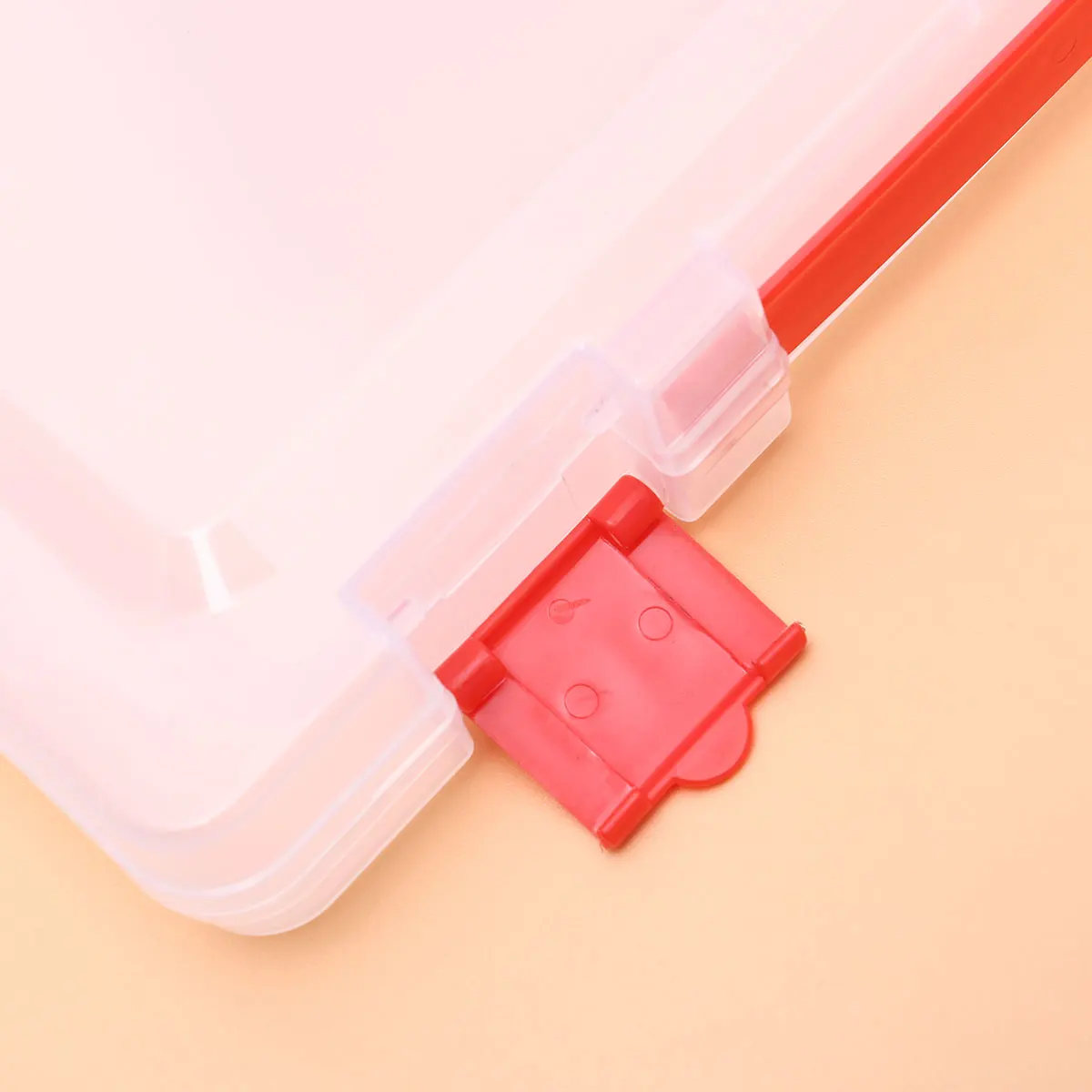 Przezroczysty pojemnik na dokumenty, przezroczysty plastikowy organizer na akta do domu i biura, na dokumenty papierowe, sztaplowany, lekki, z czerwoną klamrą, przenośny.