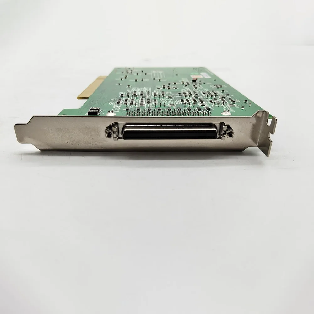 PCI-1723 16 bit 8-channel non isolated analog output card REV A1 02-2  acquisition card