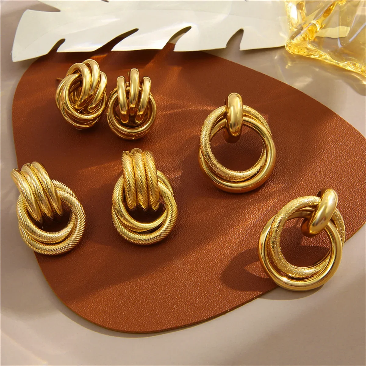 Vintage Twist Round Earrings Set for Women 2025 Boho Metal Gold Color Dangle Earrings Geometric Fashion Jewelry Trendy