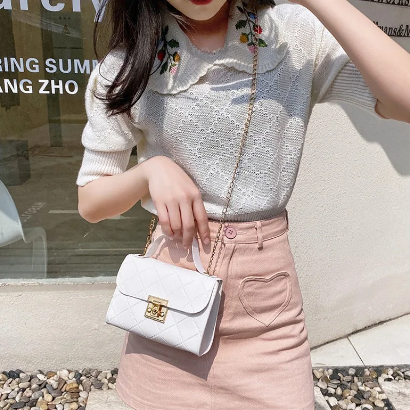 Ladies Hand Bags Women\'s Chain Crossbody Bag Simple and Fashionable Portable Small Square Bag Embossed Mini Tote Bag Bolso Mujer