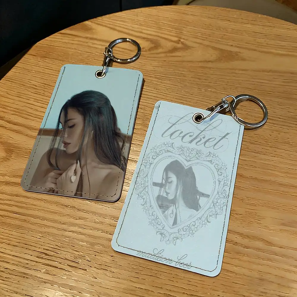 Singer Madison Beer locket Card Holder With Keychain Executive Protection For Bank Credit Subway Bus Case