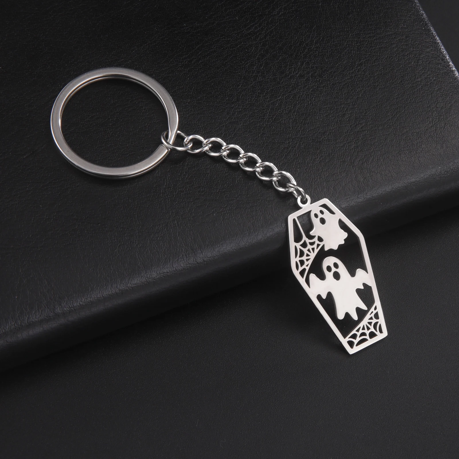 Cute Scared Little Ghost Key Chain Stainless Steel Spider Web Coffin Shape Pendant Bag Accessories Gothic Halloween Jewelry Gift