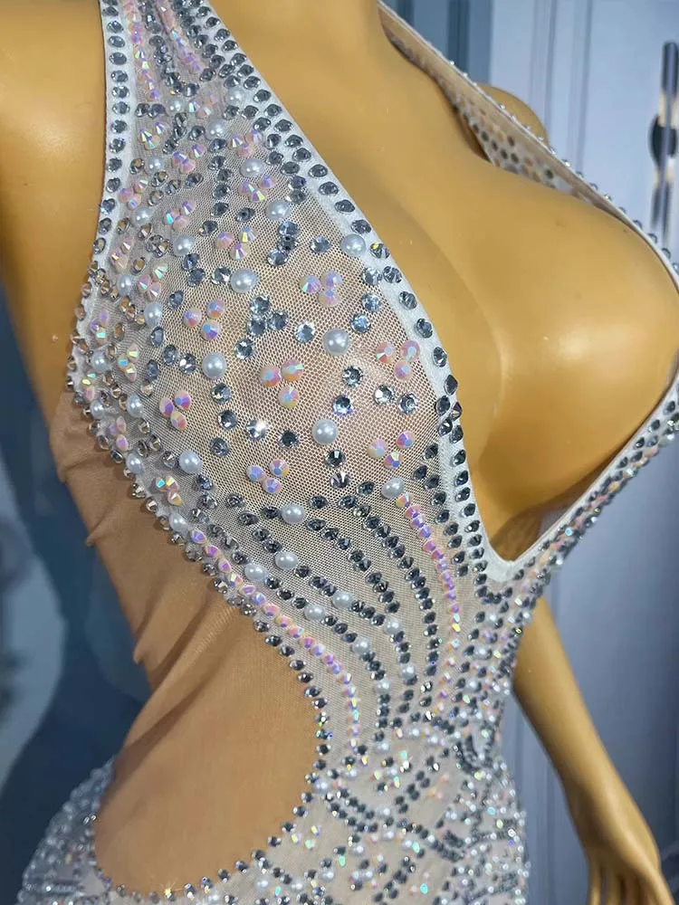Vestido de mujer personalizado con lentejuelas y diamantes de imitación de alta calidad, vestido Sexy con cuello colgante y espalda descubierta, nueva moda 2025