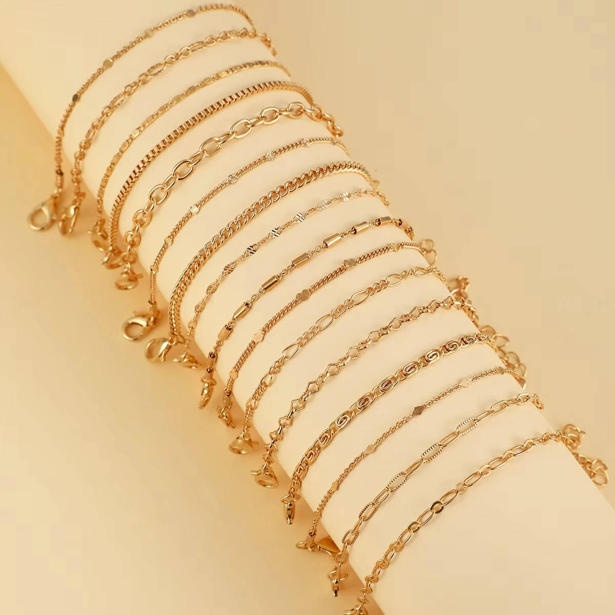 16Pcs Set Gold Chain Bracelets for Women, Stackable Dainty Layered Paperclip Figaro Cuban Link Bracelet, Minimalist Fashion Jewe