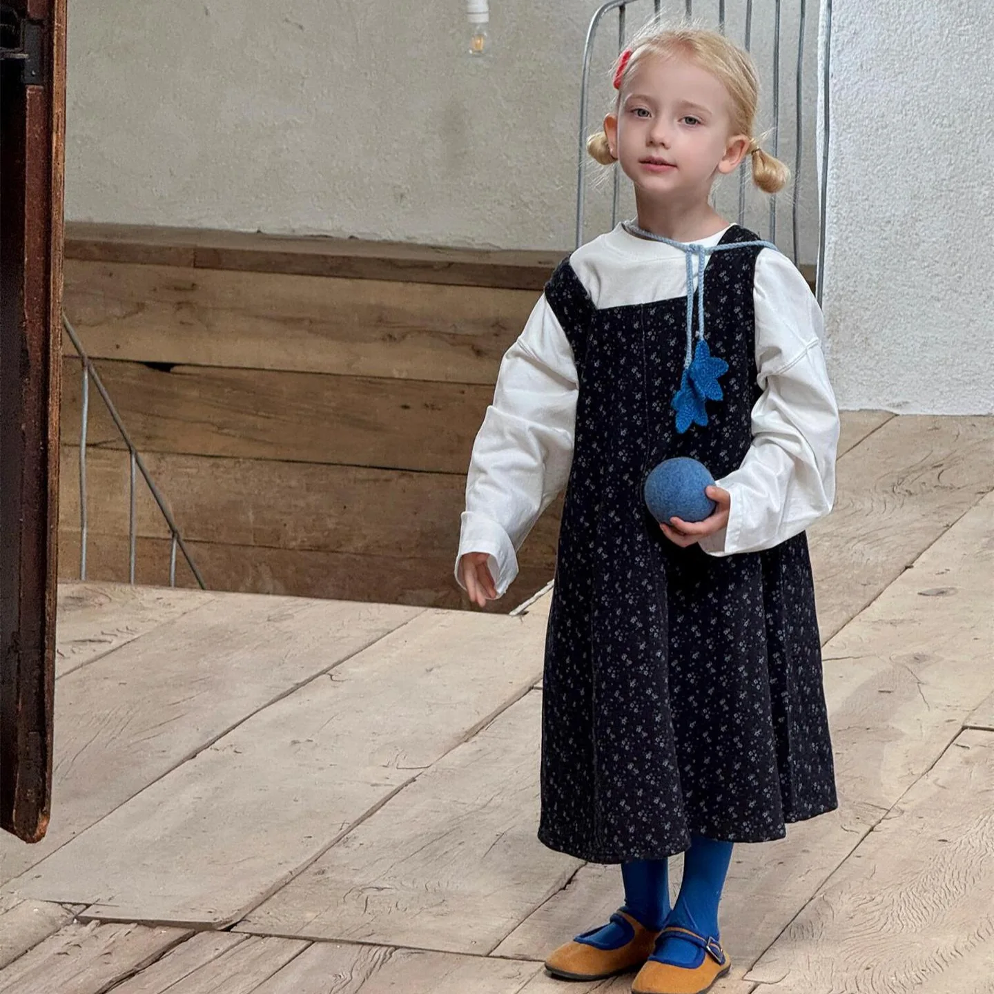 

Girls Skirt 2025 Autumn New Children's Clothing Korean Style Girl Baby Flower Sleeveless Retro A Line Dress Casual Simple Daily