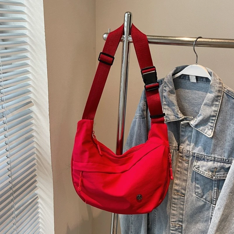 

Новая сумка-хобо большой вместимости в корейском стиле, сумка через плечо с лесом для женщин, текстурированные повседневные и простые стильные сумки для хранения