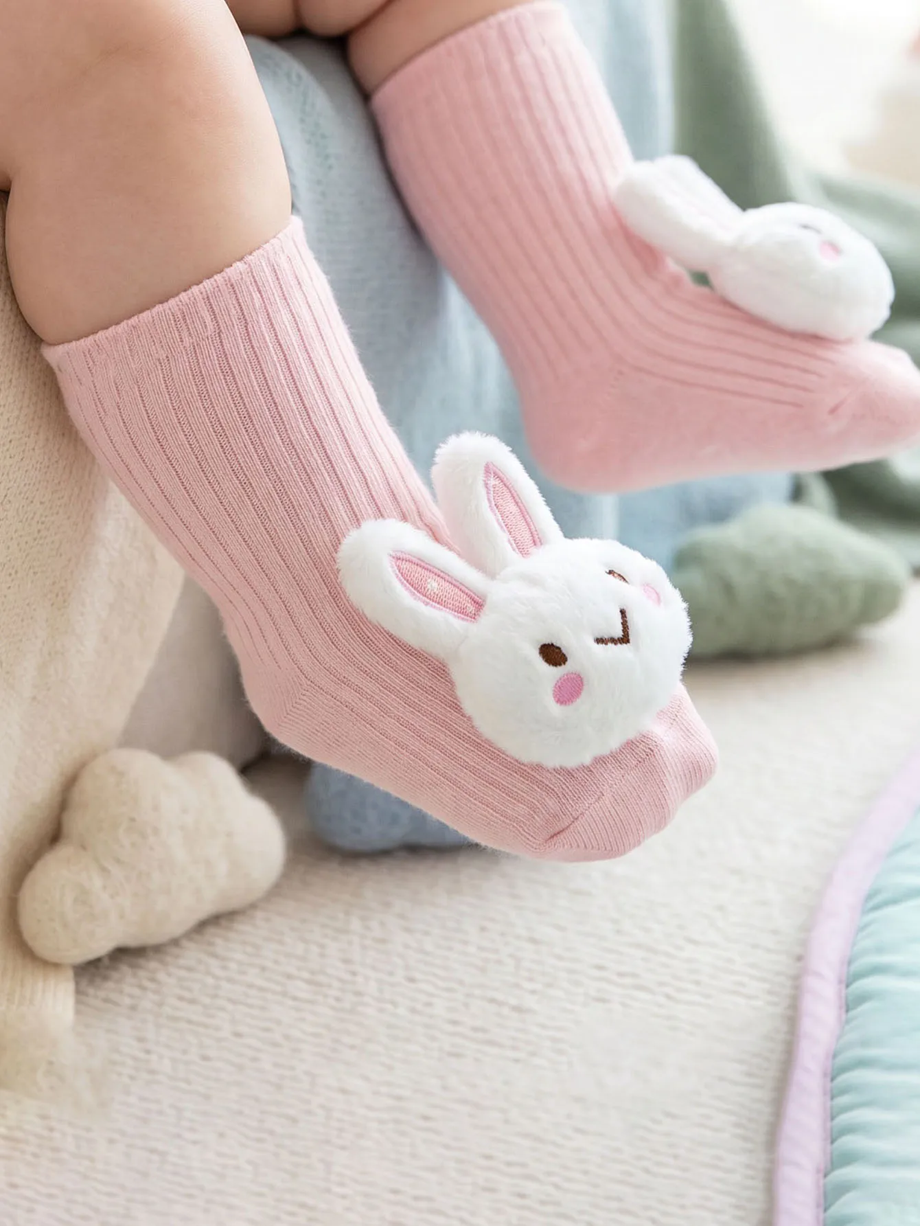 2 Paar 3-24M Kinder 3D Cartoon Kaninchen Wadenlange Crew-Socken Set, Unisex Jungen Mädchen Mehrfarbige Baumwollsocken für alle Jahreszeiten – Detail 3