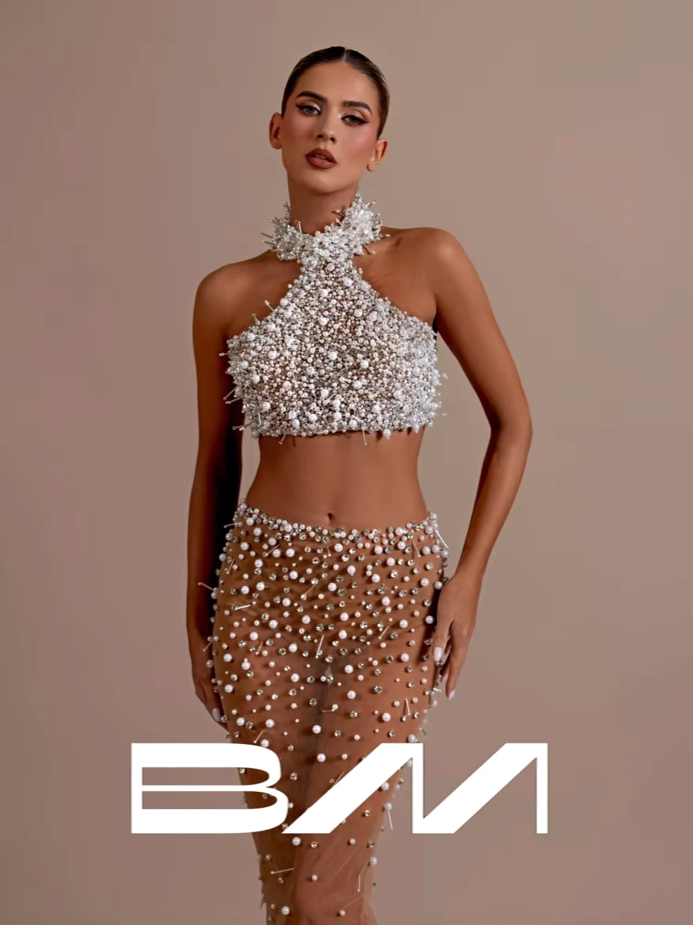 

Intricate Two Pieces Pearls Evening Dress 2025 Celebrity Halter Sexy Crystals Cocktail Customized Sheath Party Sexy Prom Gown