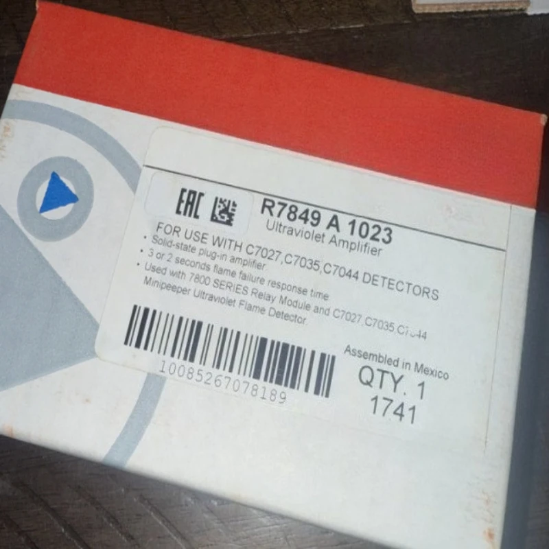 Brand New Original R7849A1023   Controller in box Fast delivery