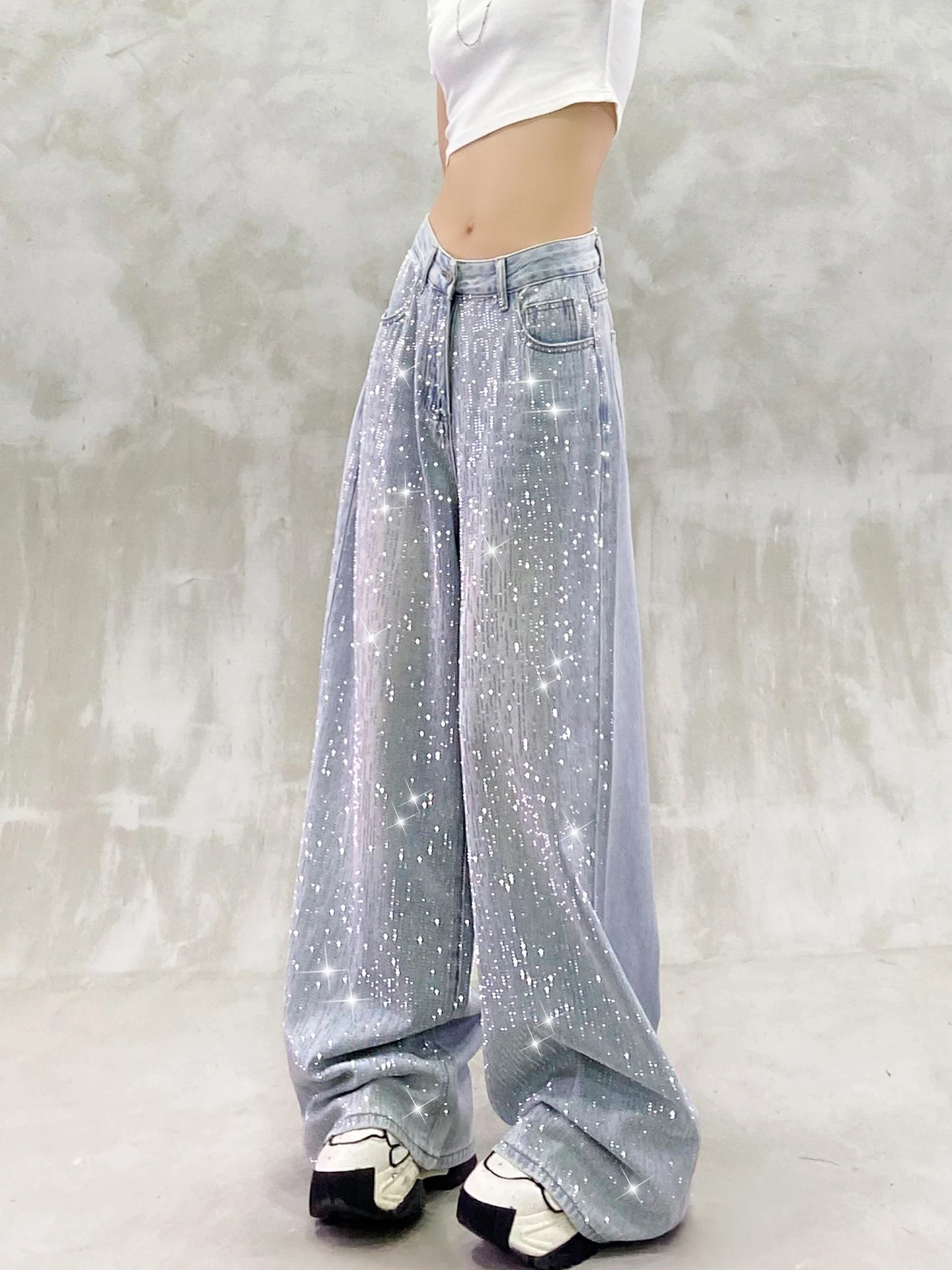 Celana Panjang Denim Kasual Pengeboran Panas Berkilau Blingbling Jeans Kaki Lebar Longgar Musim Semi Musim Panas Cocok untuk Semua Celana Lurus Wanita Berlian