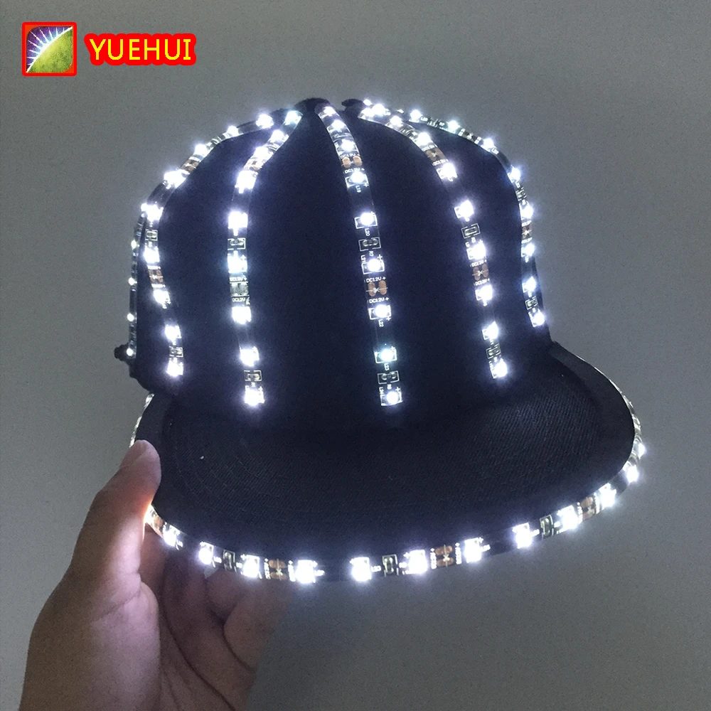 LED الهيب هوب قبعة نادي السفر أزياء مسرحية اكسسوارات الجدة هدية موضة كول العصابات القبعات لامعة قبعات البيسبول للرجال