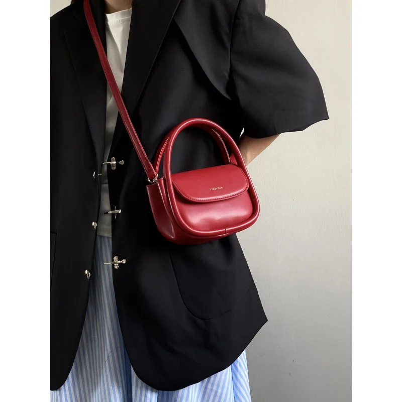 Fashion Simple Red Crossbody Bag Wedding Handbag Mini All-Matching Small Square Bag Solid Color Texture Classic Shoulder Pack