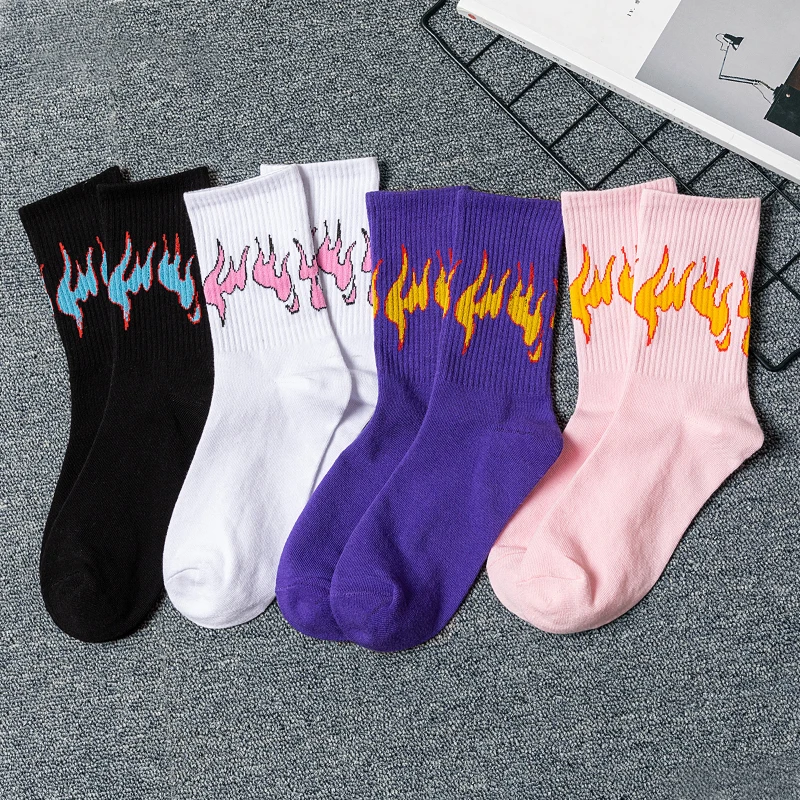 Chaussettes unisexes en coton pour hommes et femmes, rose, noir, feu, Harajuku, Hip Hop, planche à roulettes, style universitaire, drôle, heureux, filles, flamme