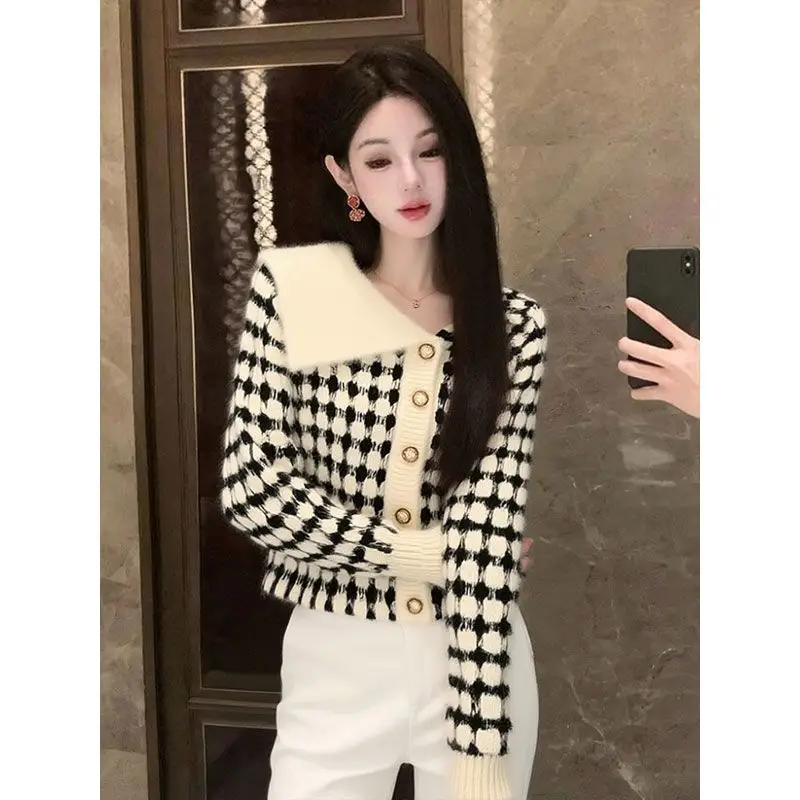 

New Elegant houndstooth Knitted Sweater Women Korean Fashion Autumn Slim Long Sleeve Contrast Color Cardigan Office Lady Top