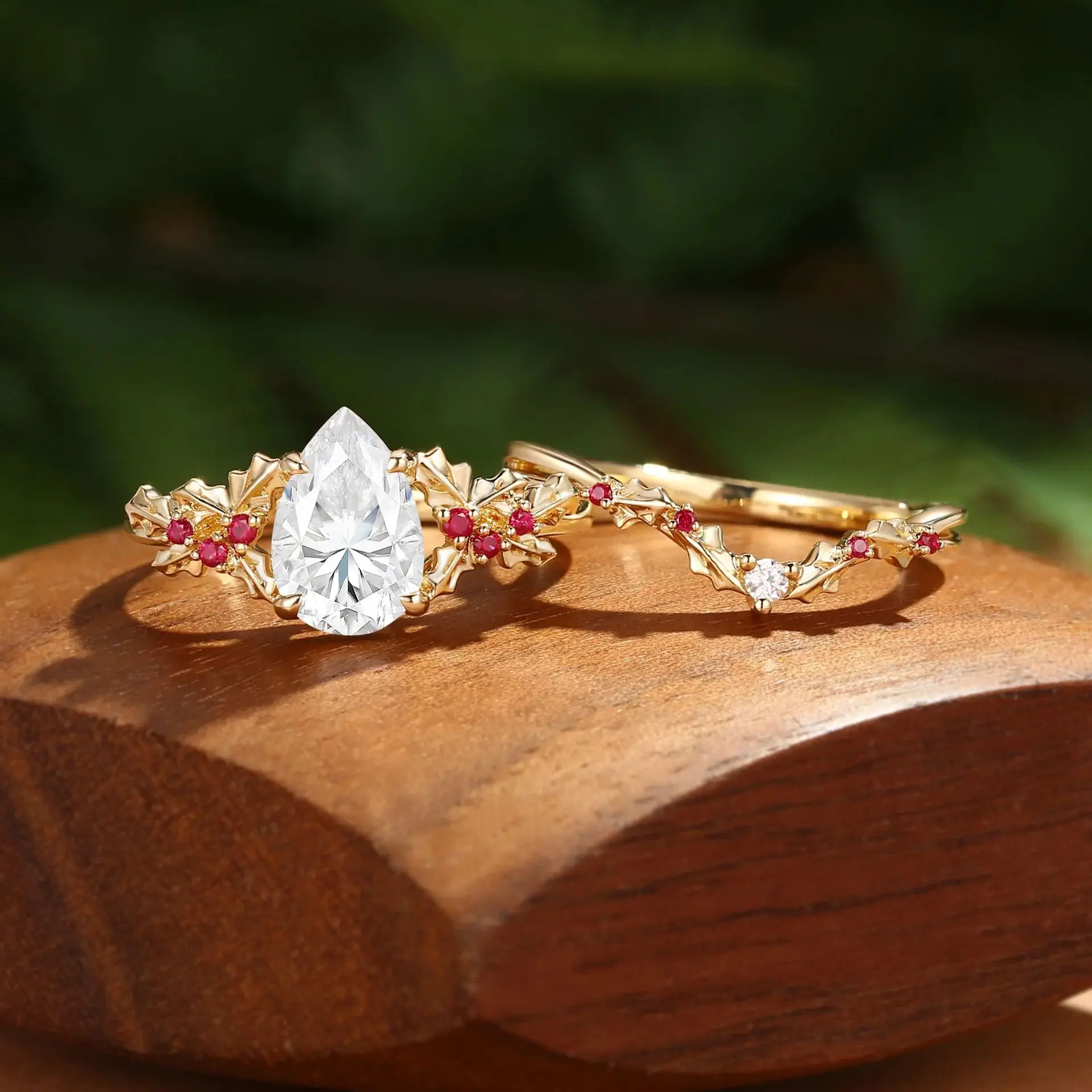 Veeie Veein Jewelry Hot Selling 1. 5 Carat Mozanite Ring S925 Sterling Silver Plated 18k Gold Cultured Ruby Stacked Ring