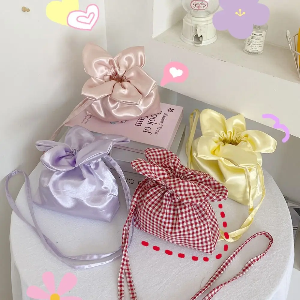 

Literary Bundle Pocket Flower Drawstring Bag Storage Bag Korean Style Small Crossbody Bag Cloth Cute Phone Bag Outdoor