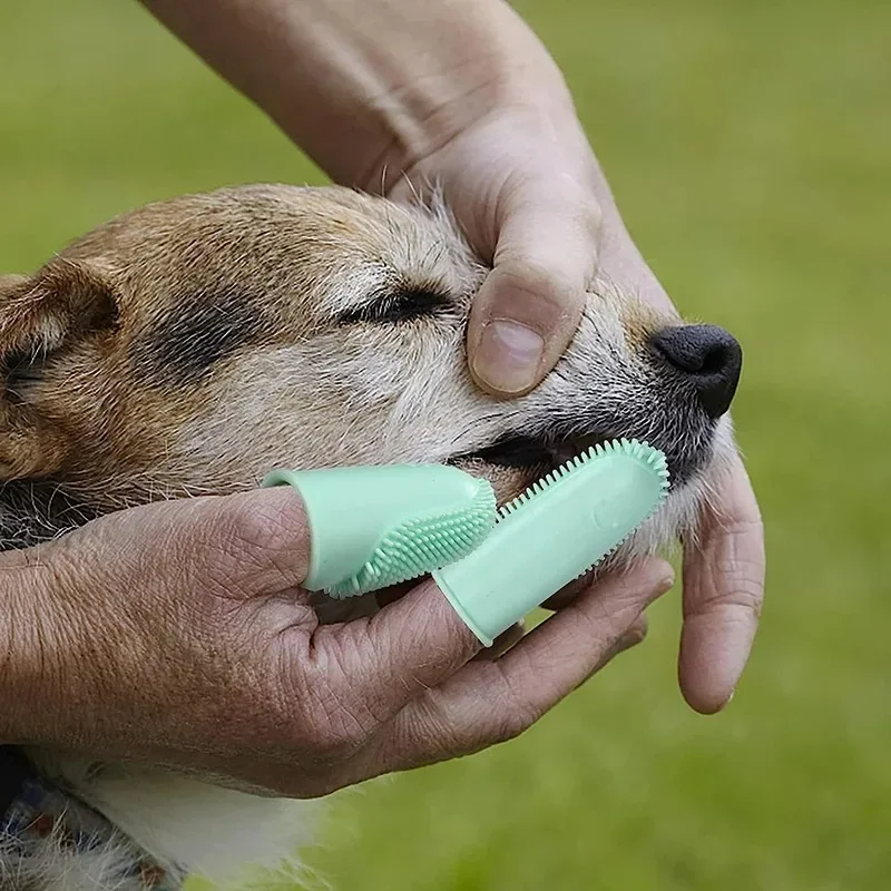 Finger Cover Pet Toothbrush Oral Cleaning Dog Toothbrush Flexible Durable Finger Toothbrush Pet Cleaning and Beauty Accessories