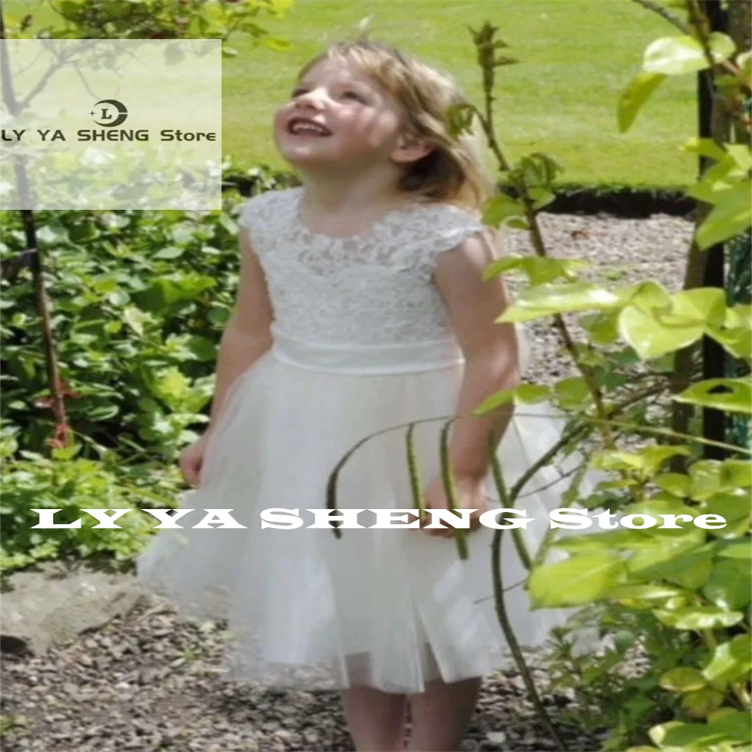 

White Flower Girl Dresses Tulle Puffy Appliques With Bow Sleeveless For Wedding Birthday Pageant First Communion Gowns