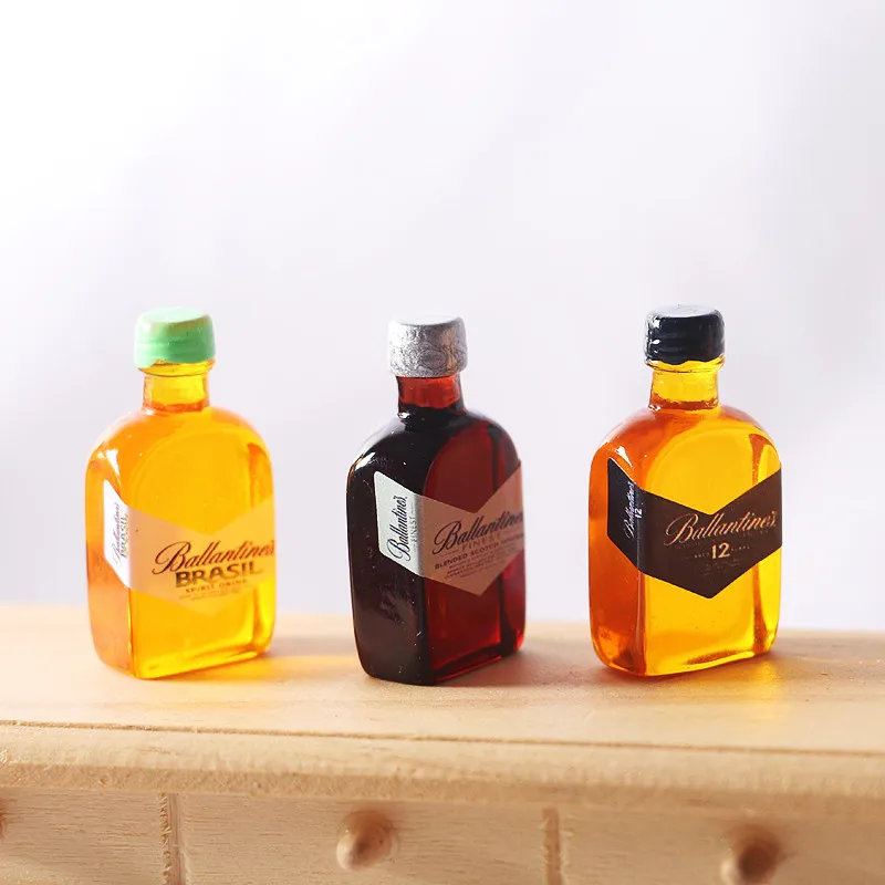 3pcs 1/12 Dollhouse Whiskey Ballantine Mini Liquor Beer Drink Miniature Food Play Shooting Props Hand DIY Home Decor Decoracion