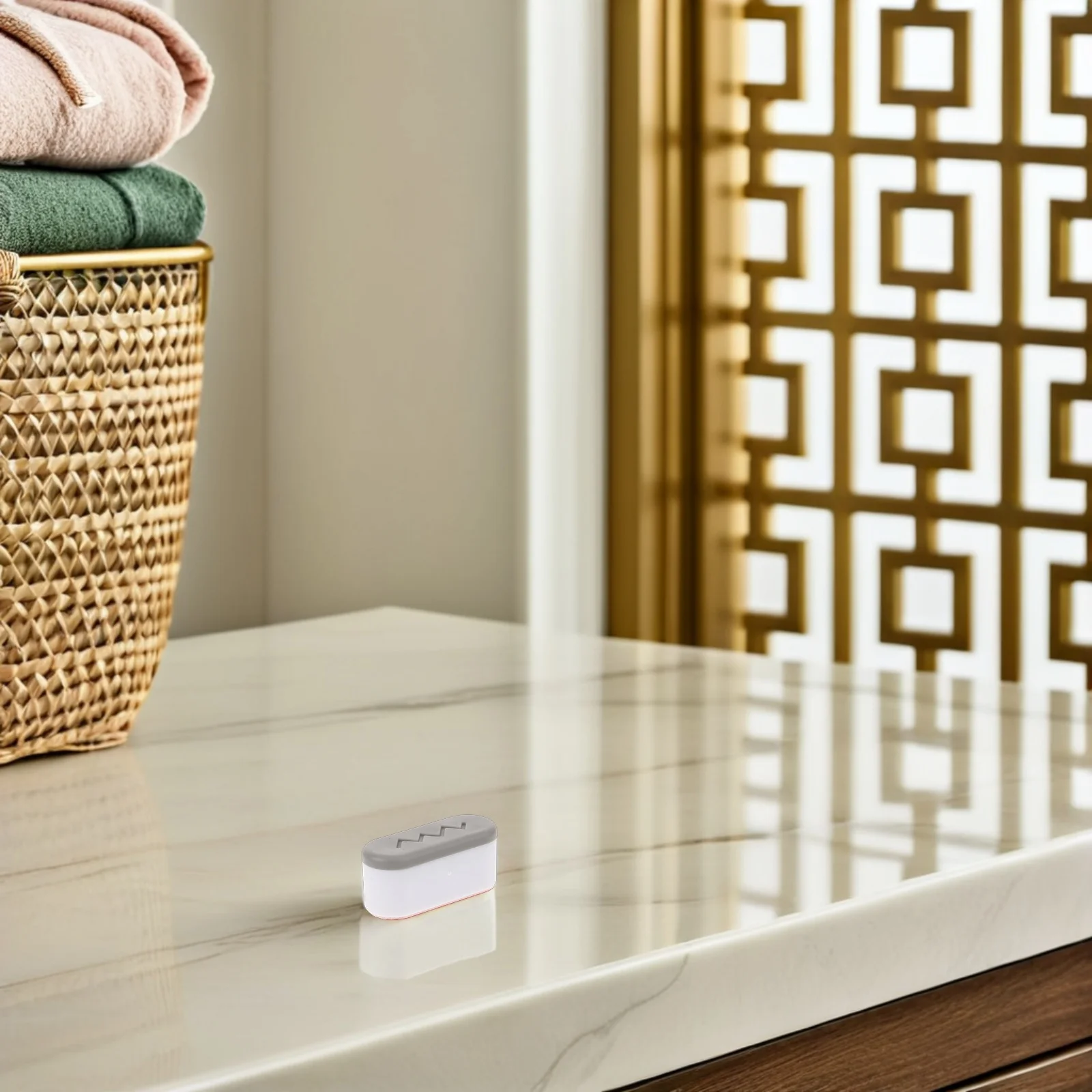 

12Pcs White Toilet Seat Bumpers Universal Fit Elevate Structure for Elderly and Children with Easy Maintenance