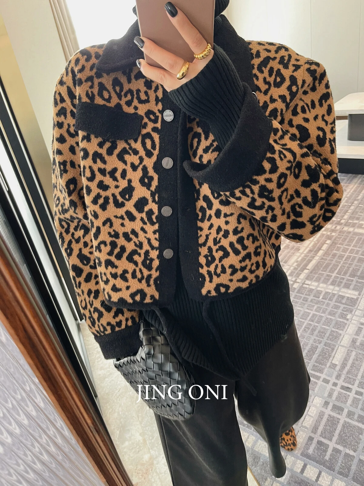 Leopard Cardigan Sweater Knitwear Blouse Woman Clothing 2023 Y2k Korean Fashion Style Vintage Winter Top Elegant Crop Outerwear