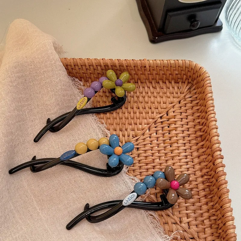 

Korean-style floral twist clip – soft, sweet, and girly hair accessory for women, Hair Clip