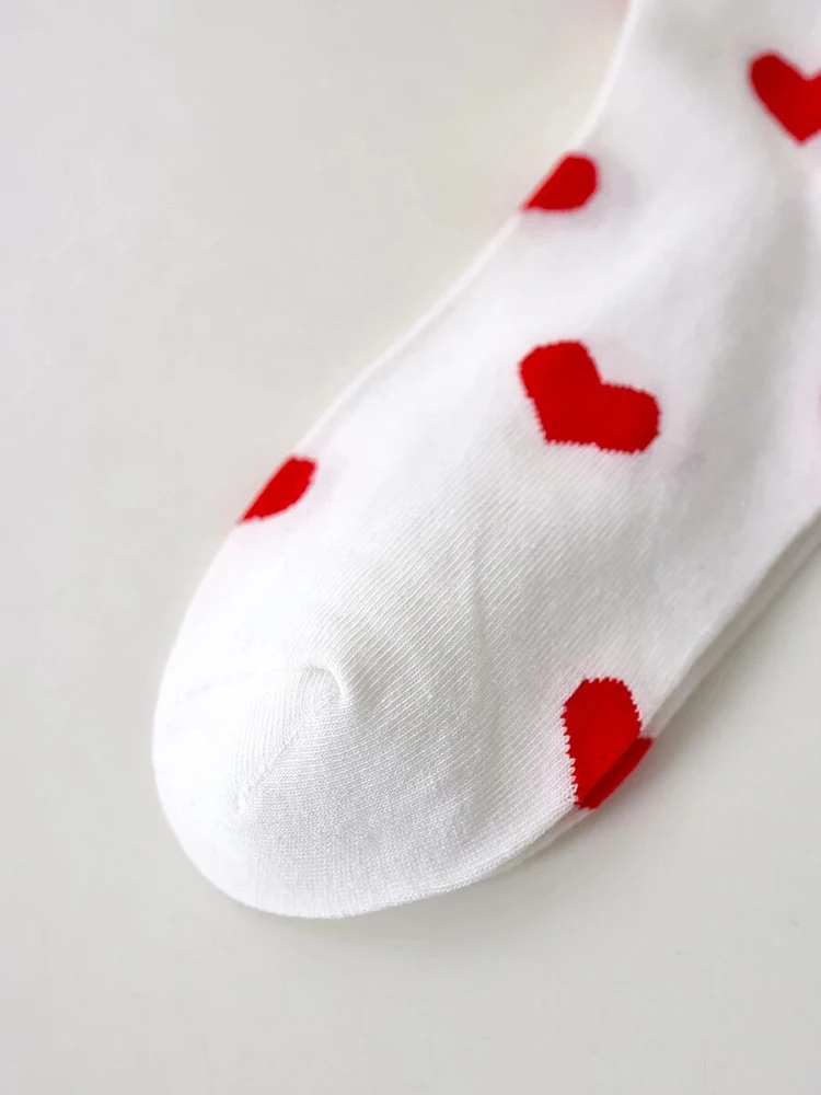 1/2 Pair Women Heart-Shaped Round Neck Socks Fashionable And Versatile Cartoon Solid Color Heart-Shaped Breathable Casual Socks image 6