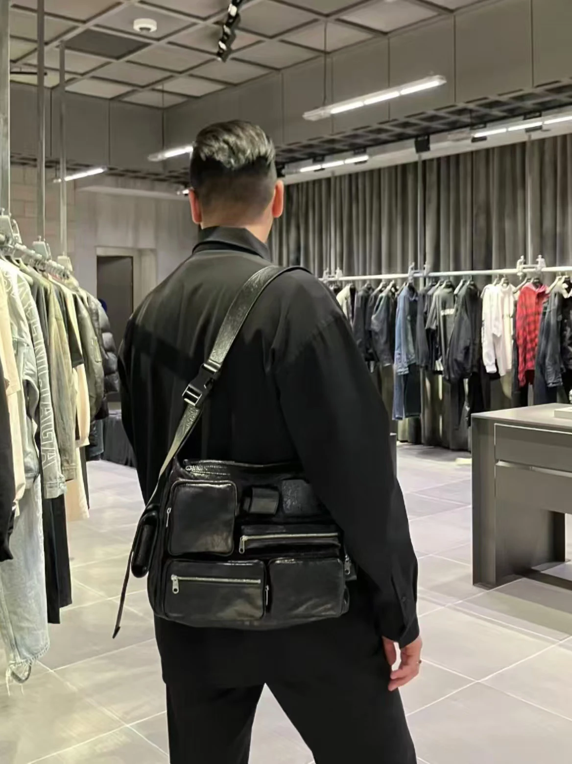 

Large Size Oil-Waxed Leather oulder Bag Men's Crossbody Bag Paris Faion ow Sle Busin Functionali Leather Handbag