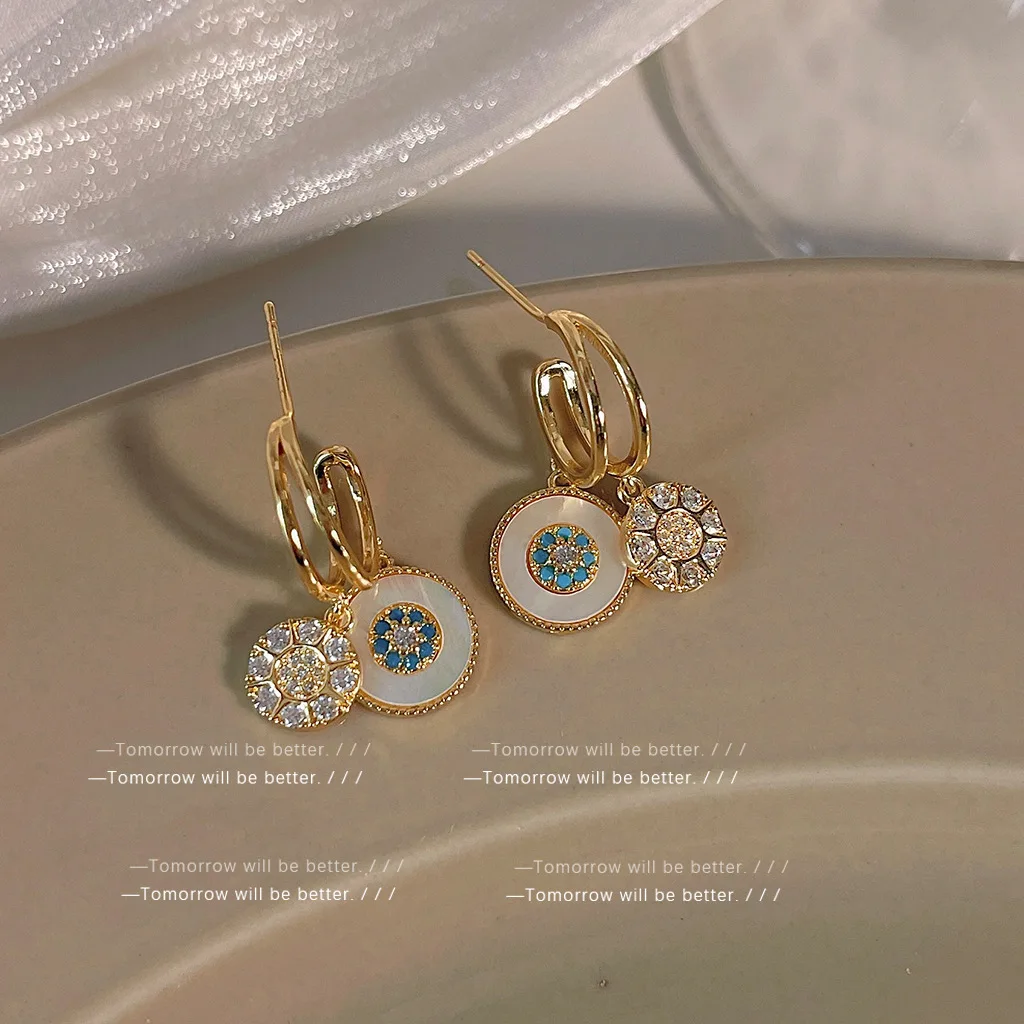

Trendy Commuting Zircon Shell Earrings Women 2025 Hot Vintage Elegant Jewelry Luxury Ear Accessories