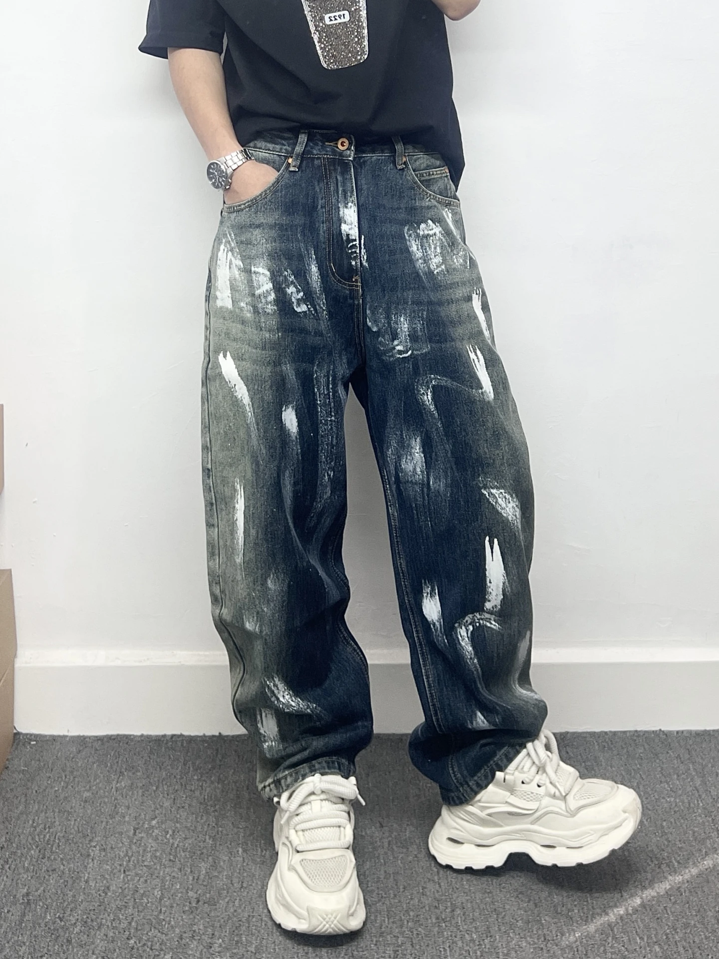 

Faionable Men's Loose Straight Leg Jeans fiti Waed out Sle Durable Cotton Blend Casual Wear All Seasons