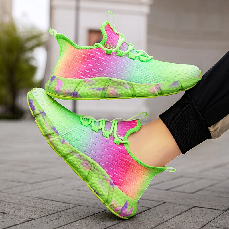 

2025 Breathable Women Men Running Shoes Colorful Women's Sneakers Non-slip Fashion Couple Casual Shoes Flexible Walking Shoes