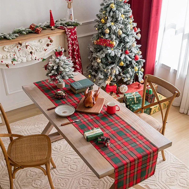 Christmas Gold Line Plaid Table Flag Red Christmas Party Decoration Tablemat Home Napkin Coffee Table Cover Placemat Tablecloth