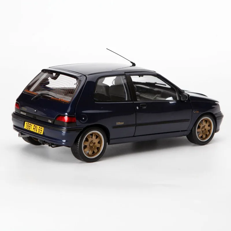 Diecast 1/18 Scale Clio 1993 Alloy Car Model Collection Souvenir Display Ornaments Vehicle Toy