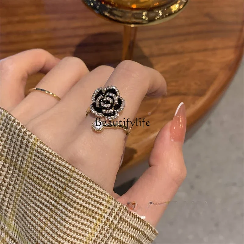 Anillo Camelia Negra para Mujer, Alta Calidad, Ligero, Lujo, Francés, Temperamento Suave, Moda