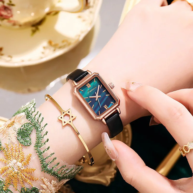 Women's Quartz Watches Trendy Niche Square Female Watches Green Ladies Wrist Watch Fashion Popular Timepieces for Student Girls
