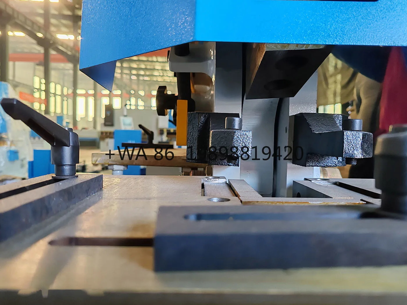 Hydraulische Presse und Schere Ironworker Professionelles neues Design Automatisch