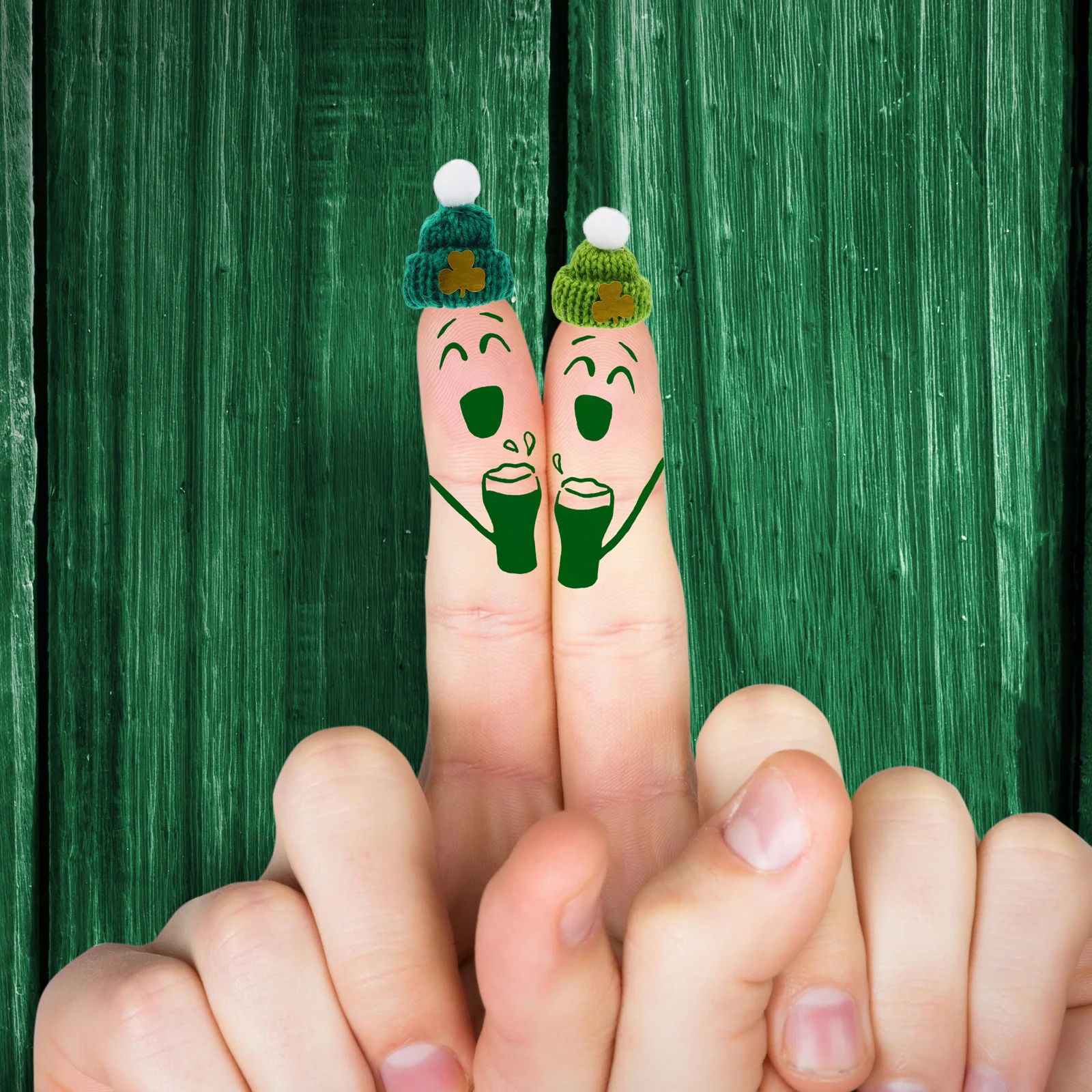 25Pcs Mini Knit Wool Yarn Hats Saint Patrick DIY Craft Accessories Miniature Knitted Hat Ornaments Mini Hats for DIY