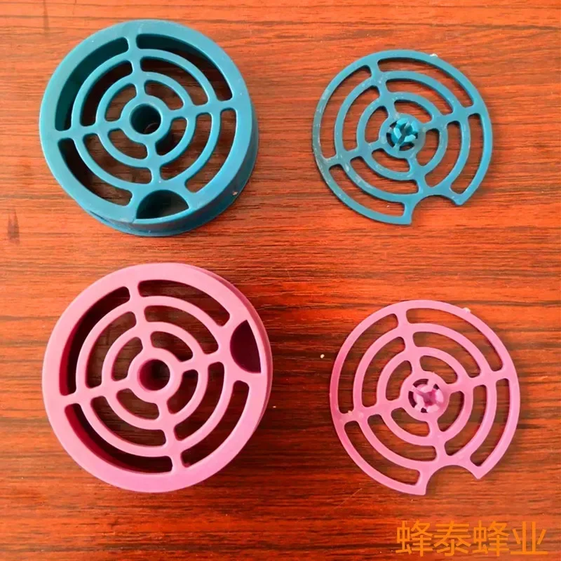 A A 50PCS Circular Partition Plastic Detachable King Cage Red Dark Green Circular Suspension King Cage