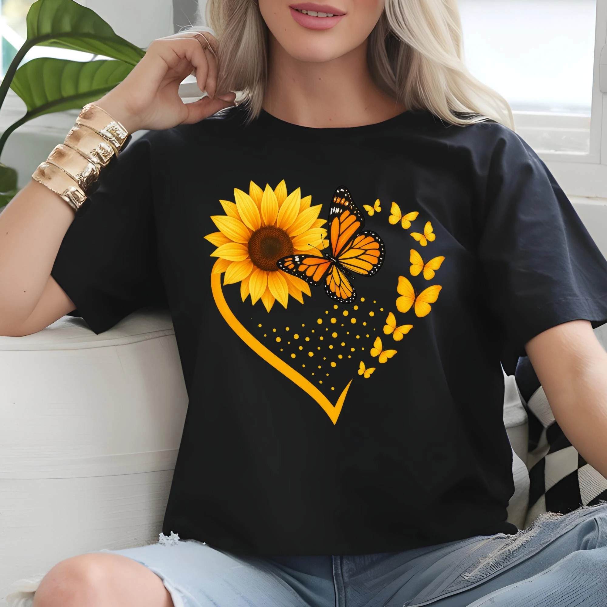 Butterfly Sunflower Heart Frame Pattern Men Women T-shirt Yellow Sunflower Unisex Retro Clothing Street Clothing Harajuku Tops
